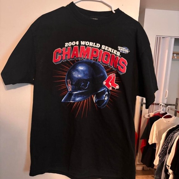 Other - 2004 World Series Champions Boston Red Sox black cotton t-shirt